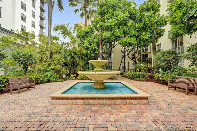 Building Photo - 651 Okeechobee Blvd