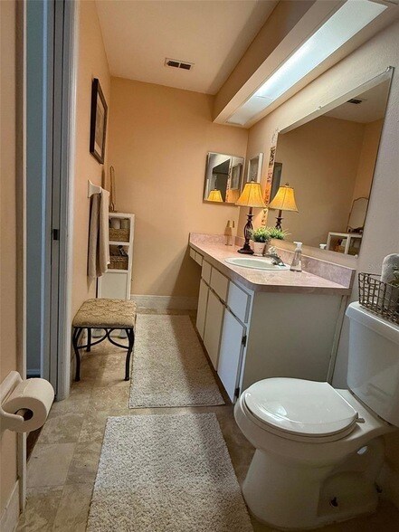 Building Photo - 4147 La Pasida Ln