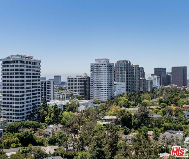 Building Photo - 10501 Wilshire Blvd