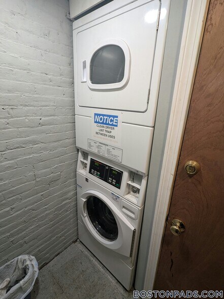 Building Photo - 55 St Stephen St