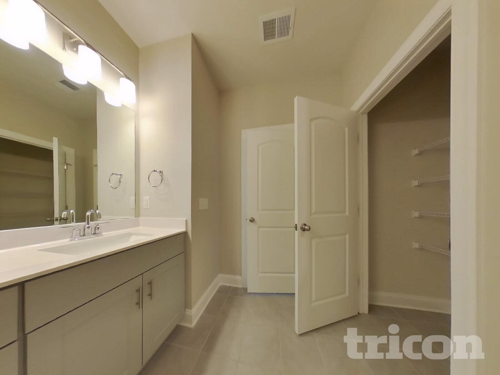 Building Photo - 1245 Dutch peak