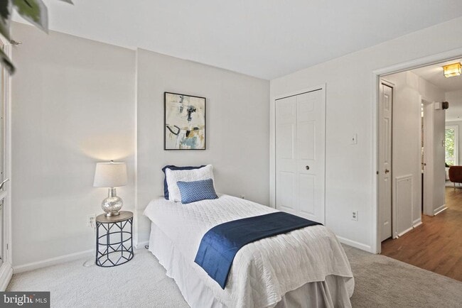 Building Photo - 5006 Dorsey Hall Dr