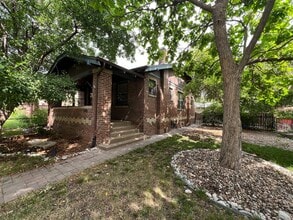 Building Photo - Highlands Bungalow Available Soon!