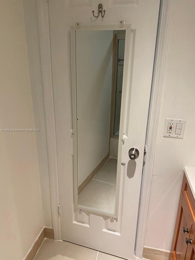 Building Photo - 9440 W Flagler St