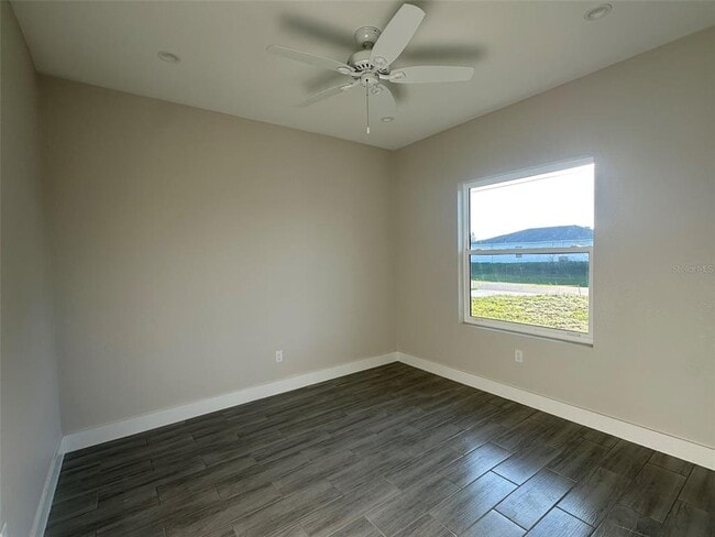 Building Photo - 281 Sunflower St