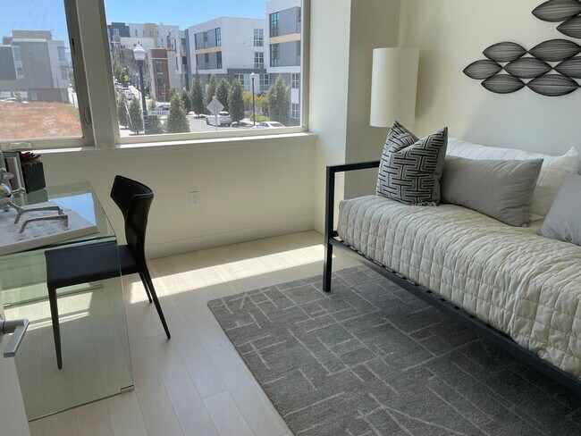 Bedroom 3 - 572 Hudson Ave
