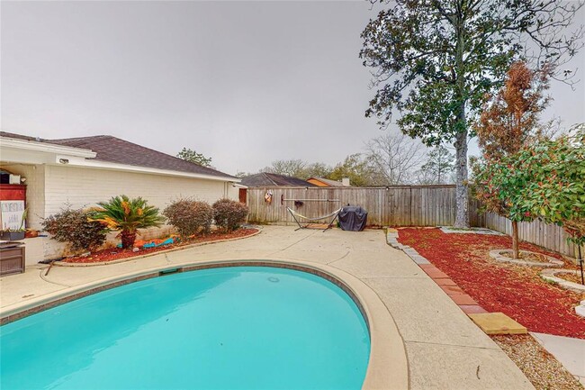 Building Photo - 16211 Townes Rd