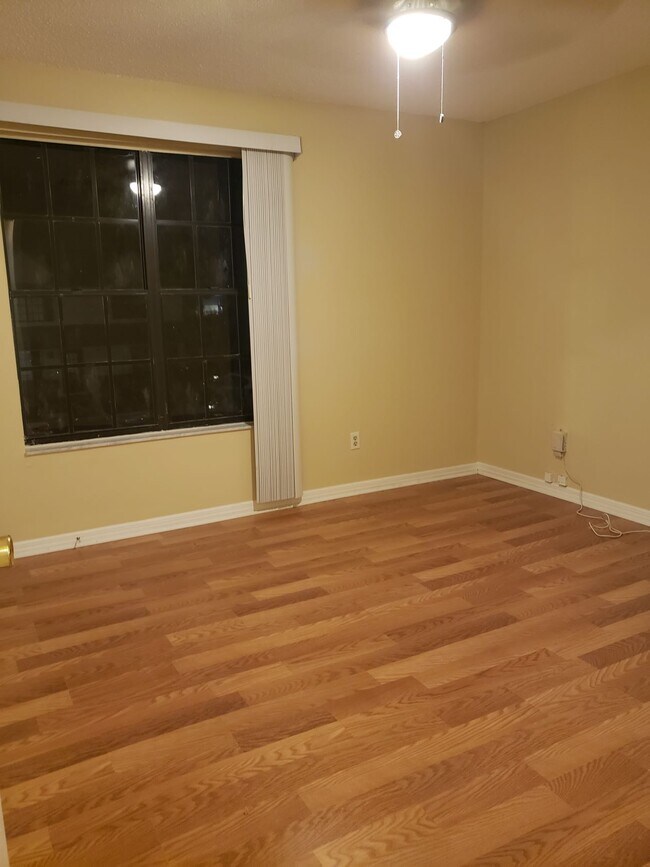 Building Photo - 16526 Brigadoon Dr