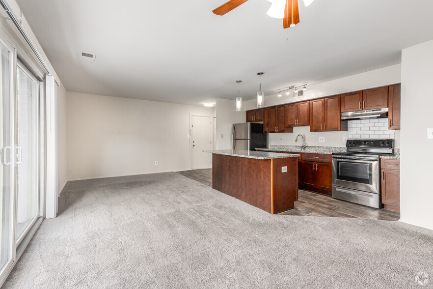 2BR, 1BA - 896SF - Living Room - The Reserve at West Hills