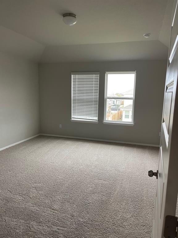 Building Photo - 100 Crescent St