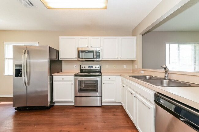 Building Photo - 13123 Fennway Ridge Dr