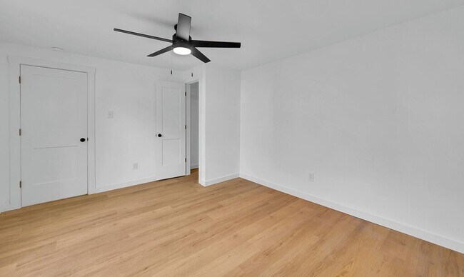 Building Photo - 3904 Speight Ave