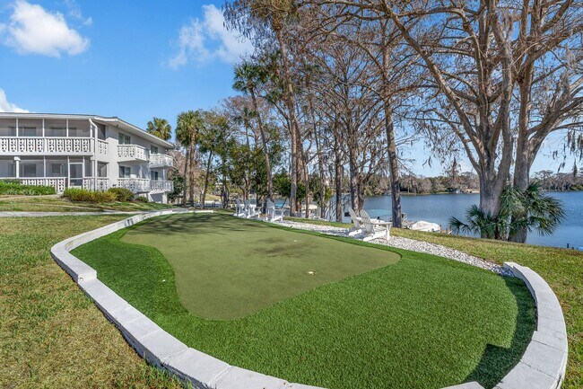 Building Photo - Lake Maitland Living | Mid-Century Charm