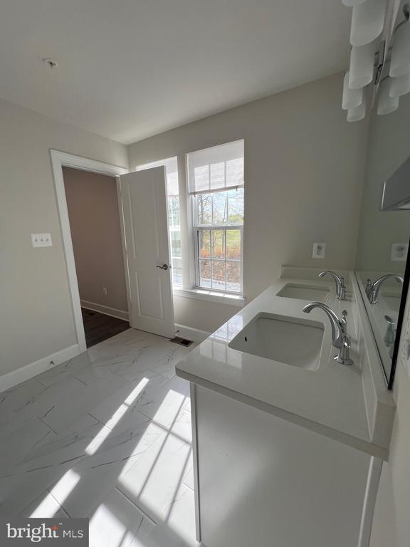 Building Photo - 3817 Polo Pl