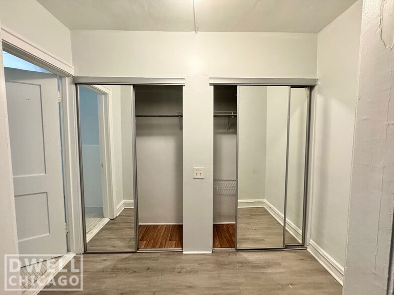 Building Photo - 2341 N Commonwealth Ave