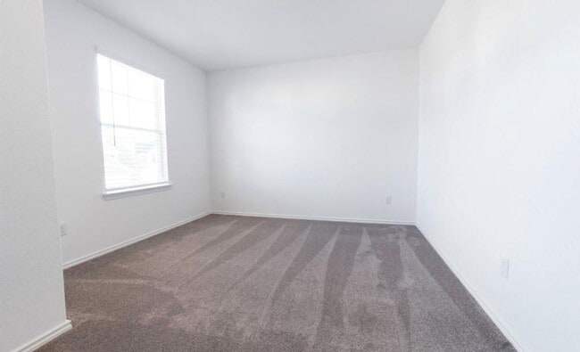 Building Photo - 1625 Brimhurst Dr