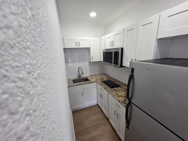 Building Photo - 1614 N Washington Ave