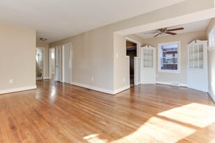 Building Photo - 4820 Chamberlayne Ave