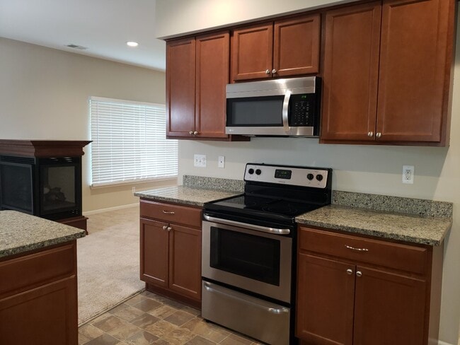 Building Photo - 14261 Shadywood Dr