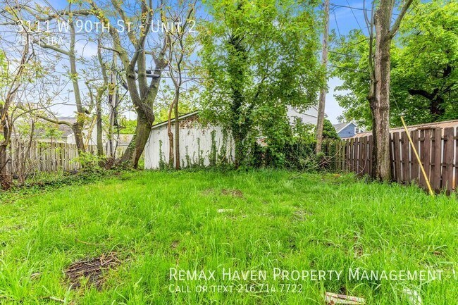 Building Photo - 3111 W 90th St