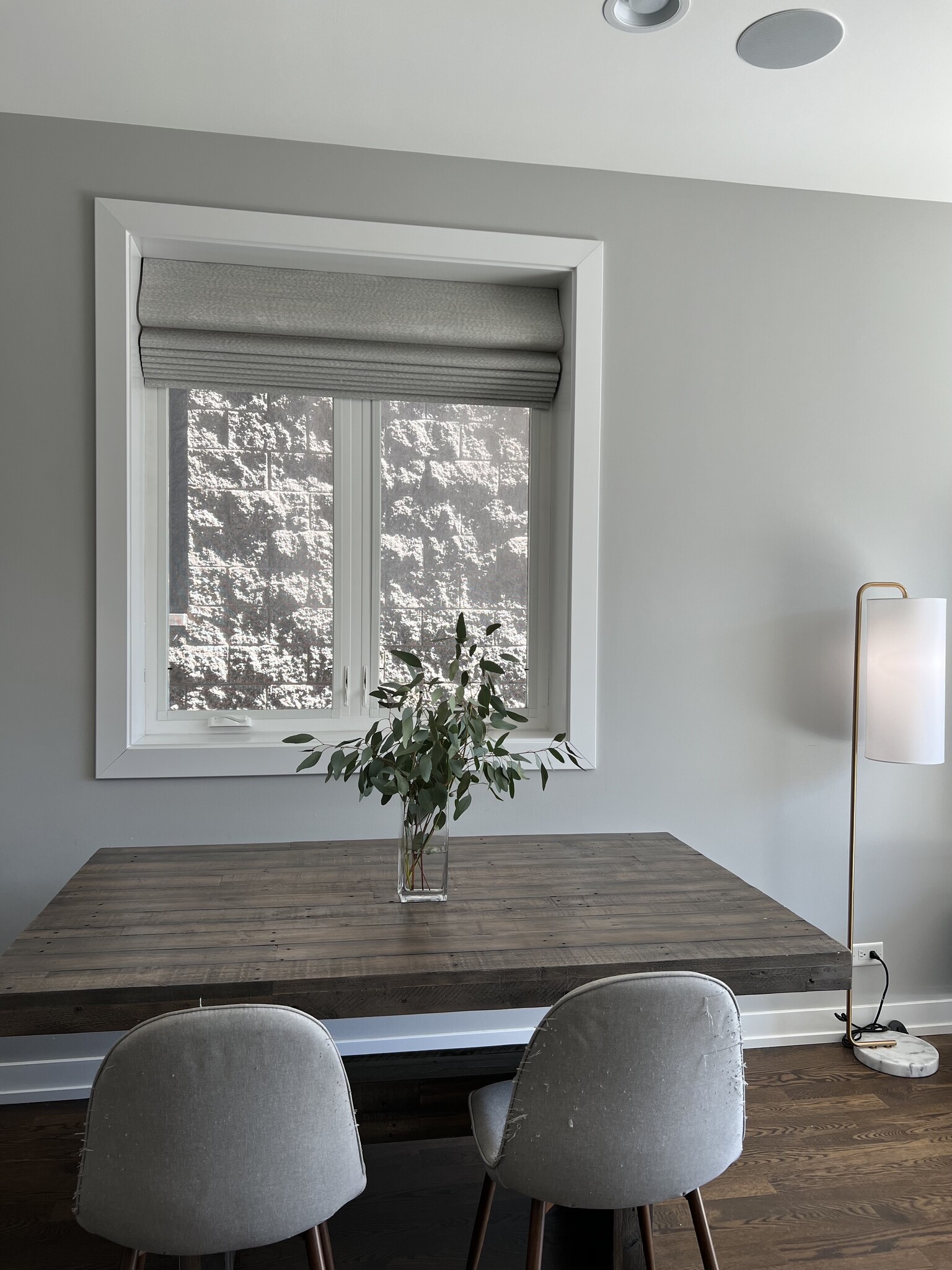 Dinning - 1534 W Cortez St