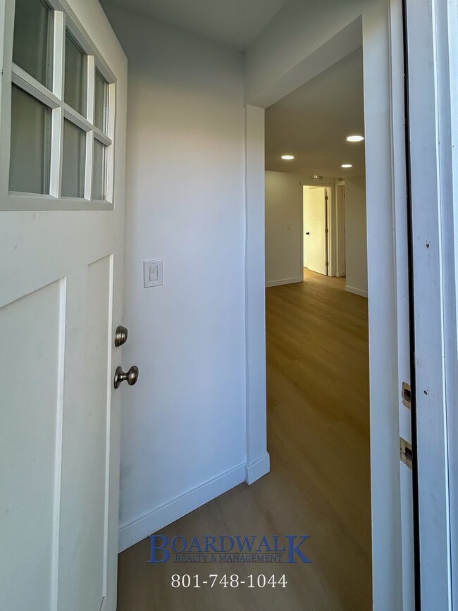 Building Photo - 259 S 230 E