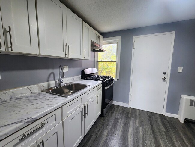 Primary Photo - 936 Wethersfield Ave