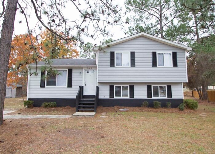 Primary Photo - 22 Wayland Ct