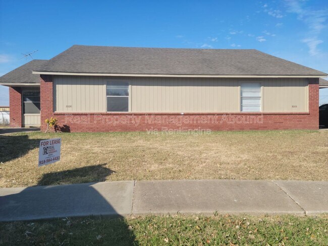 Building Photo - 8006 N 117th E Ave