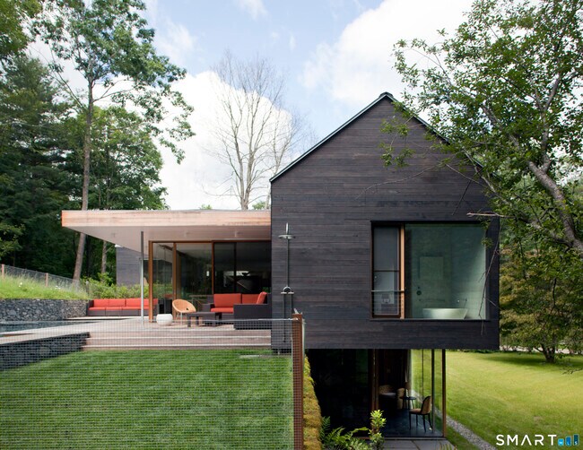 Building Photo - 155 W Morris Rd