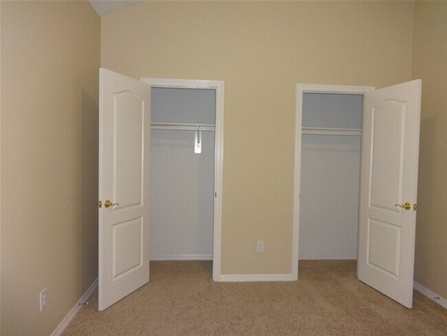 Building Photo - 28819 Hidden Cove Dr