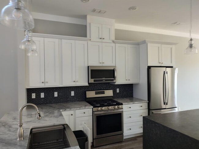 Building Photo - 3589 Esplanade Way