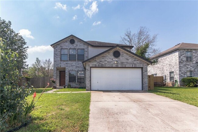 Building Photo - 1908 Candlelight Dr