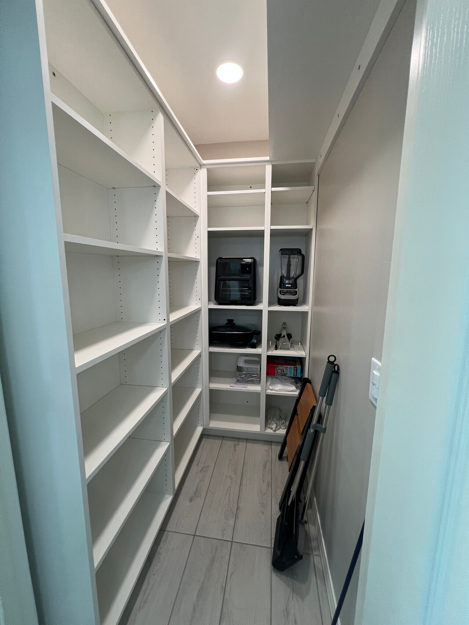 HUGE WALK IN PANTRY - 777 Harrah Way