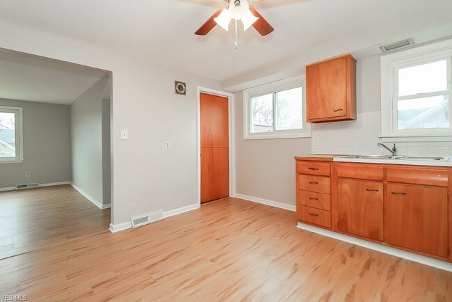 Building Photo - 11425 Tonsing Dr