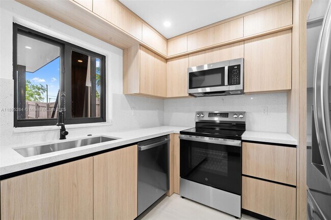 Building Photo - 11089 SW 69th Terrace