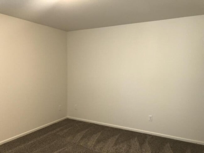 Building Photo - 2444 SW 23rd St