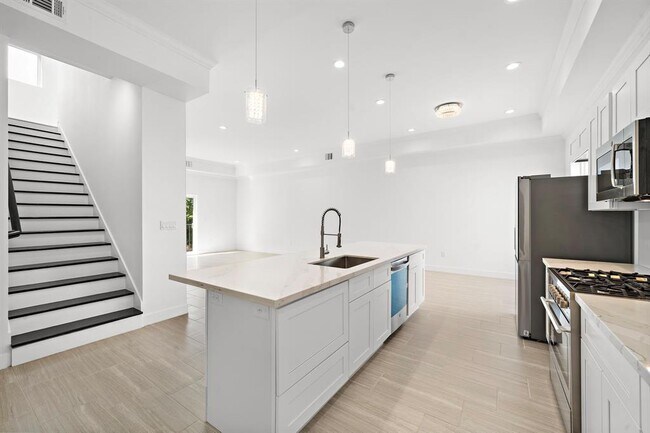 Building Photo - 4611 Nett St