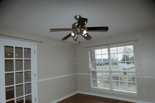 Building Photo - Spacious 4-Bedroom All Brick Home