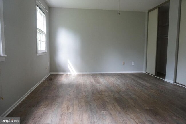 Building Photo - 4382 Harvester Farm Ln