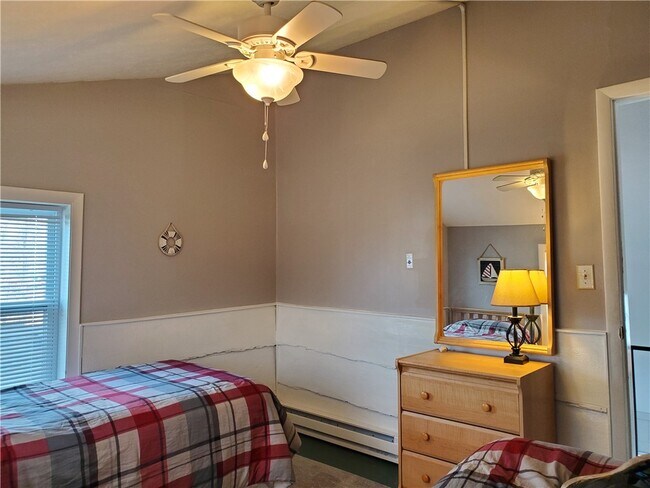 Building Photo - 7594 2nd St