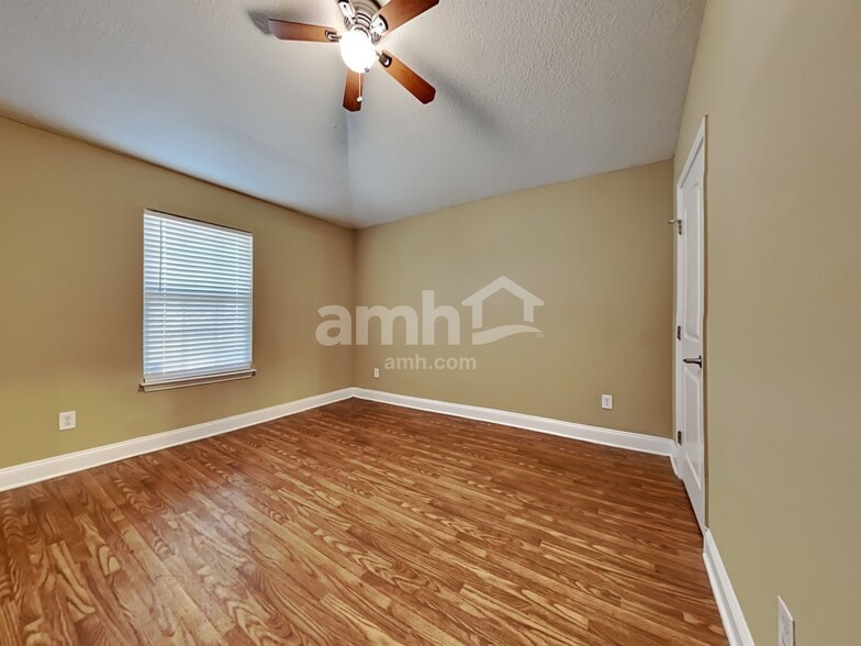 Building Photo - 2132 Cherokee Cove Trl