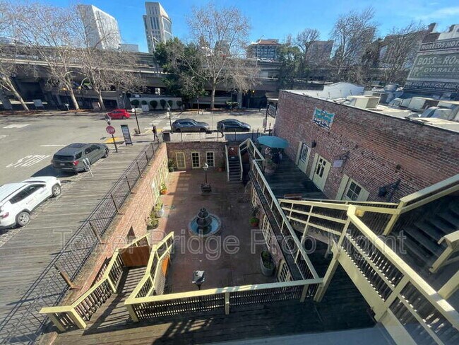 Building Photo - 122 I St