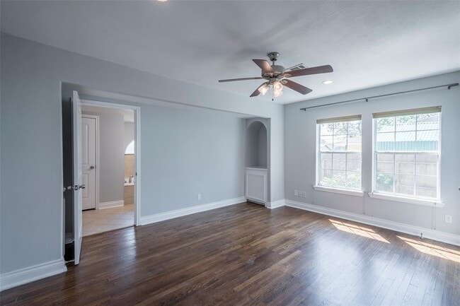 Building Photo - 1109 Dismuke St
