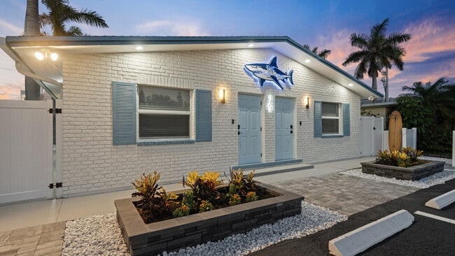 Building Photo - 79 S Brevard Ave