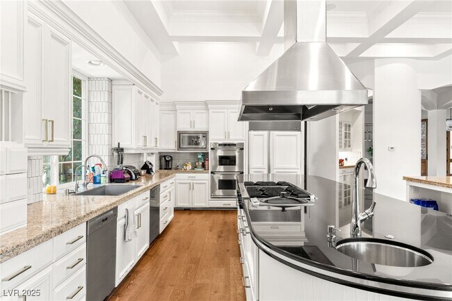 Building Photo - 9813 Moon Valley Pl