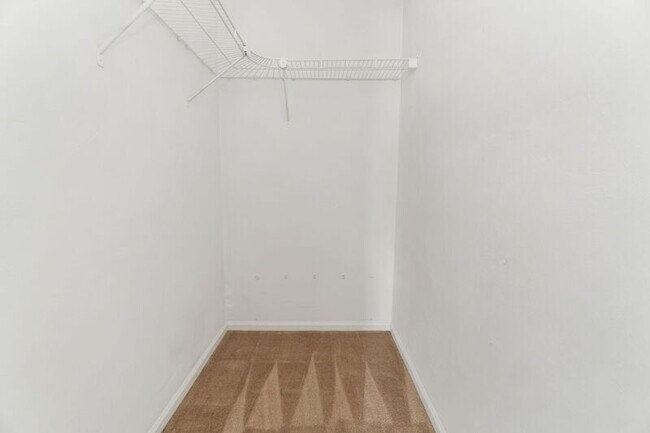 Building Photo - 1128 Grandy Ct