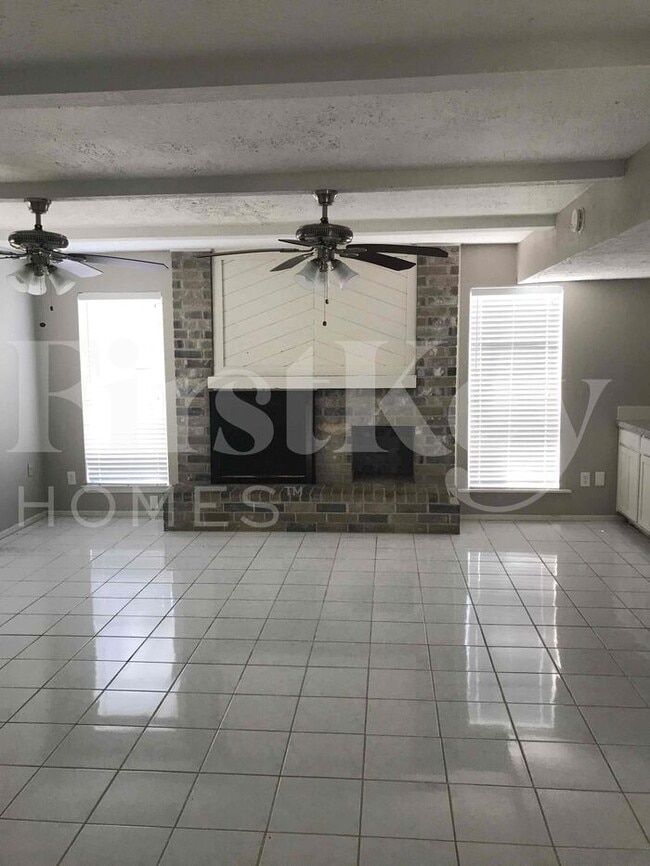 Building Photo - 8519 Rockmont Ct