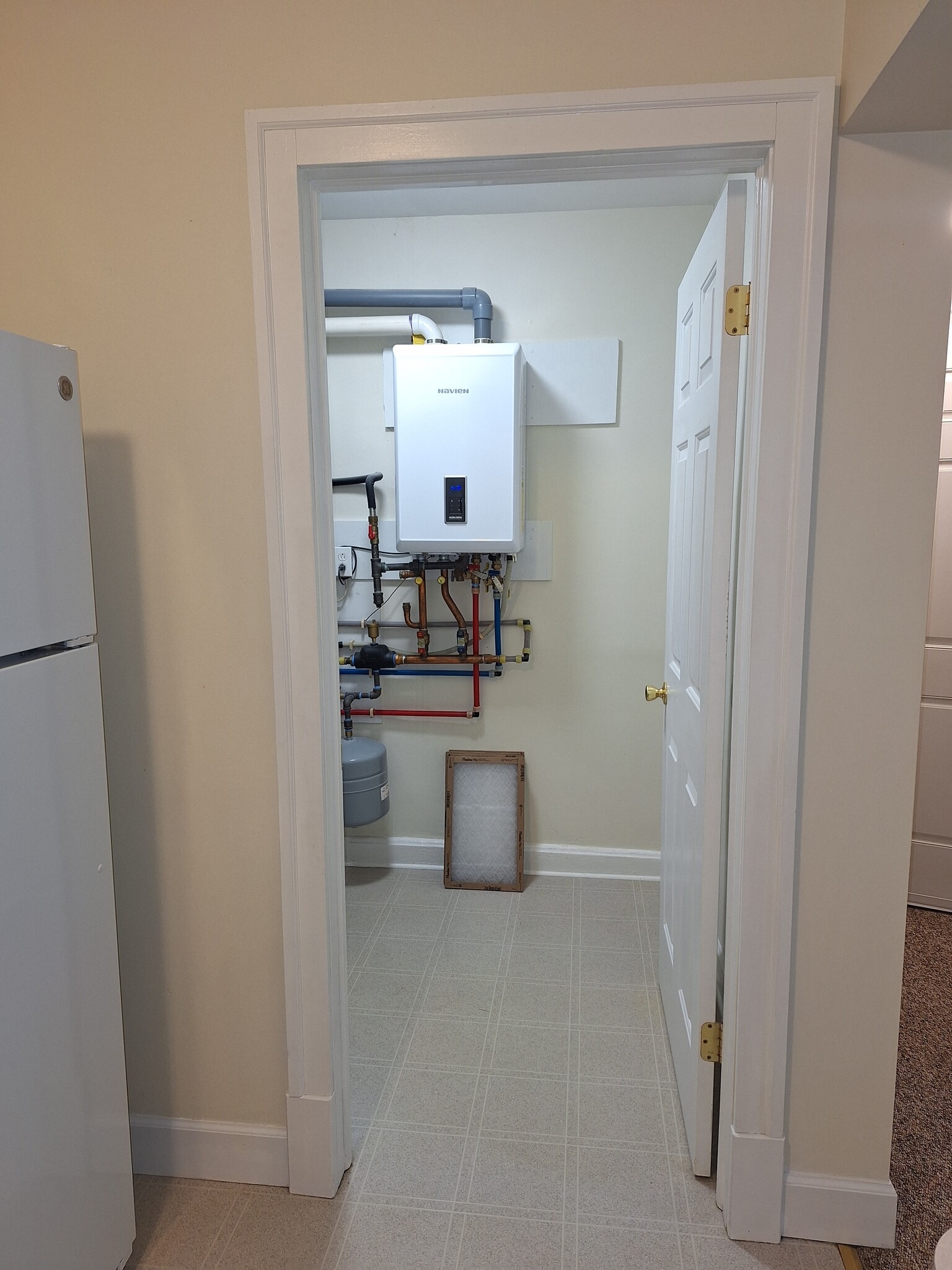 Utility Rm - 121 Ontario St