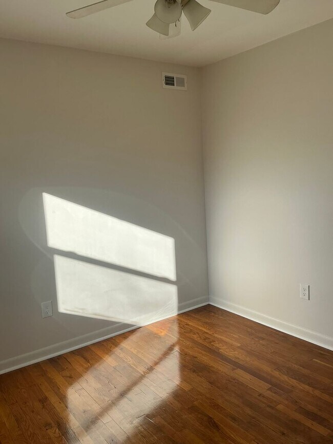 Building Photo - 604 Erford Rd